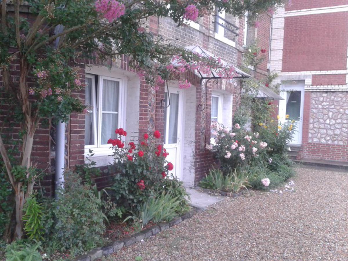 Hotel Au Chateau Blanc Saint-Aubin-lès-Elbeuf 외부 사진