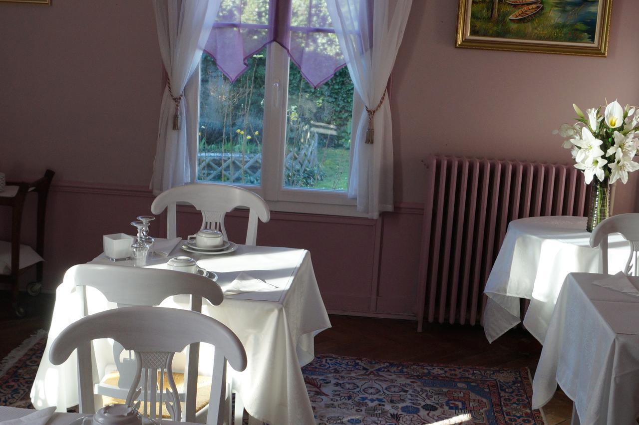 Hotel Au Chateau Blanc Saint-Aubin-lès-Elbeuf 외부 사진