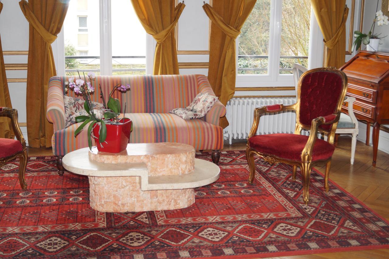 Hotel Au Chateau Blanc Saint-Aubin-lès-Elbeuf 외부 사진