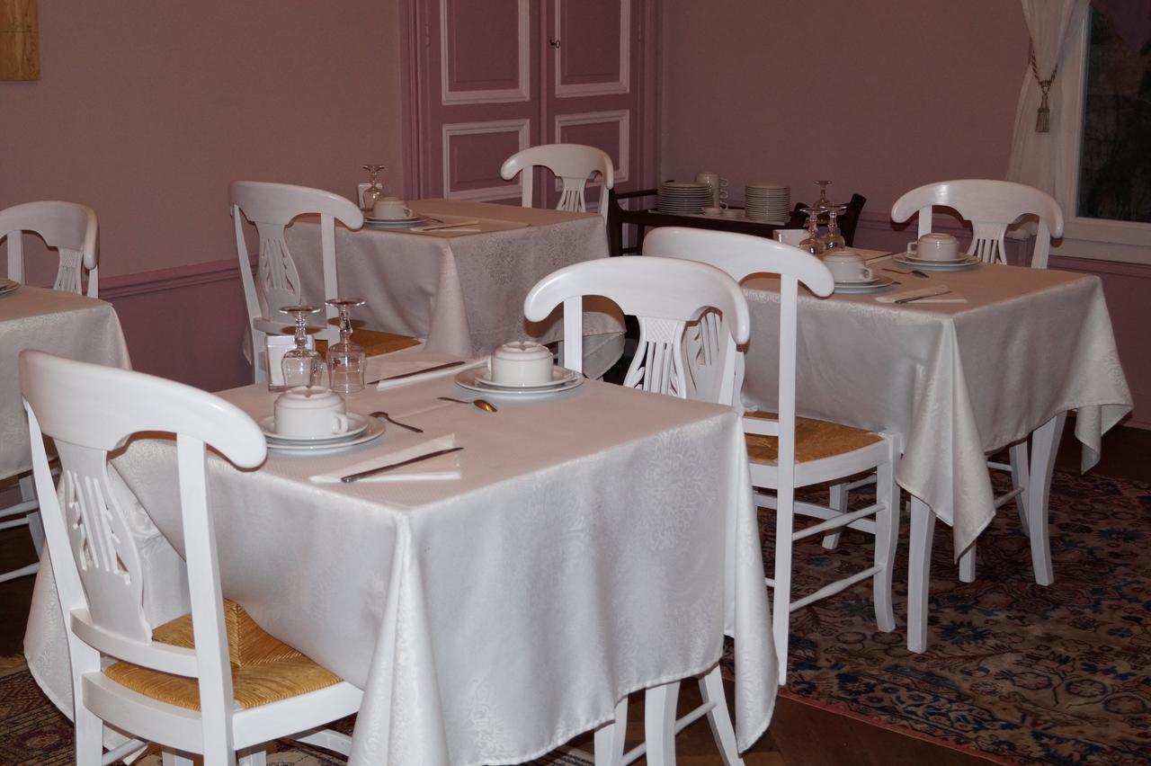 Hotel Au Chateau Blanc Saint-Aubin-lès-Elbeuf 외부 사진